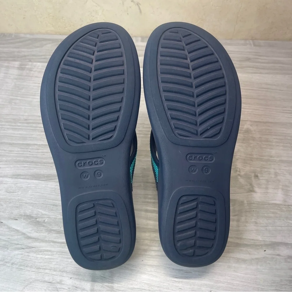CROCS Monterey Beaded Strap Wedge Slip On Comfort Sandals Blue Women’s size 9